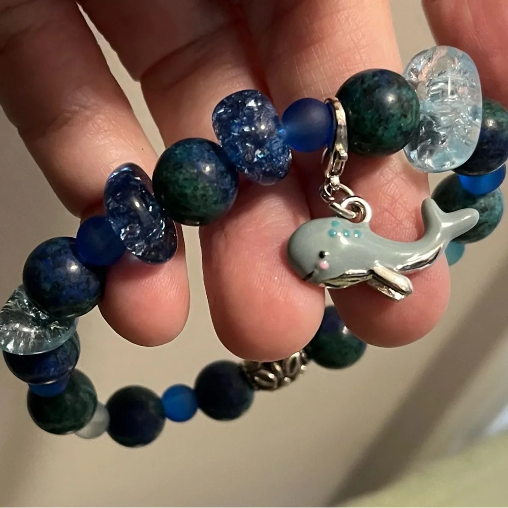 Blue Beaded Stretch Bracelet with Whale Charm - Picture 2 of 9